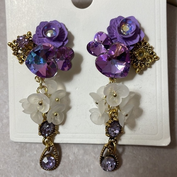 Flower Crystal Purple Dangle Earrings - Picture 10 of 13